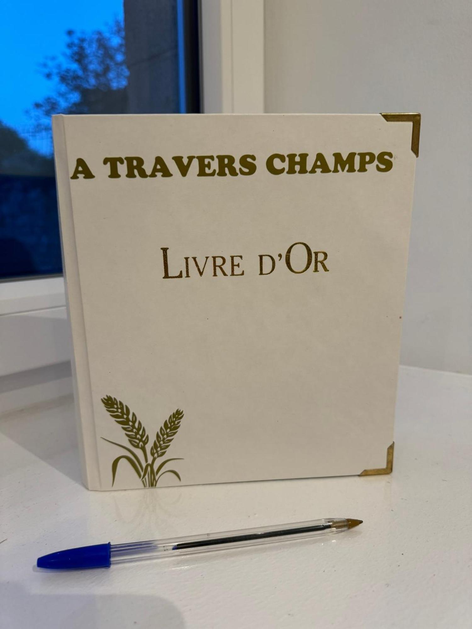 Gite A Travers Champs Colombieres Exterior foto